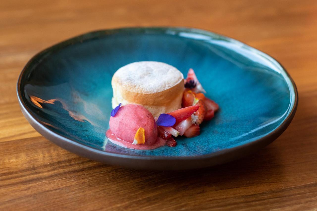 Epic Sana Algarve Hotel Albufeira Bagian luar foto A dessert at the restaurant