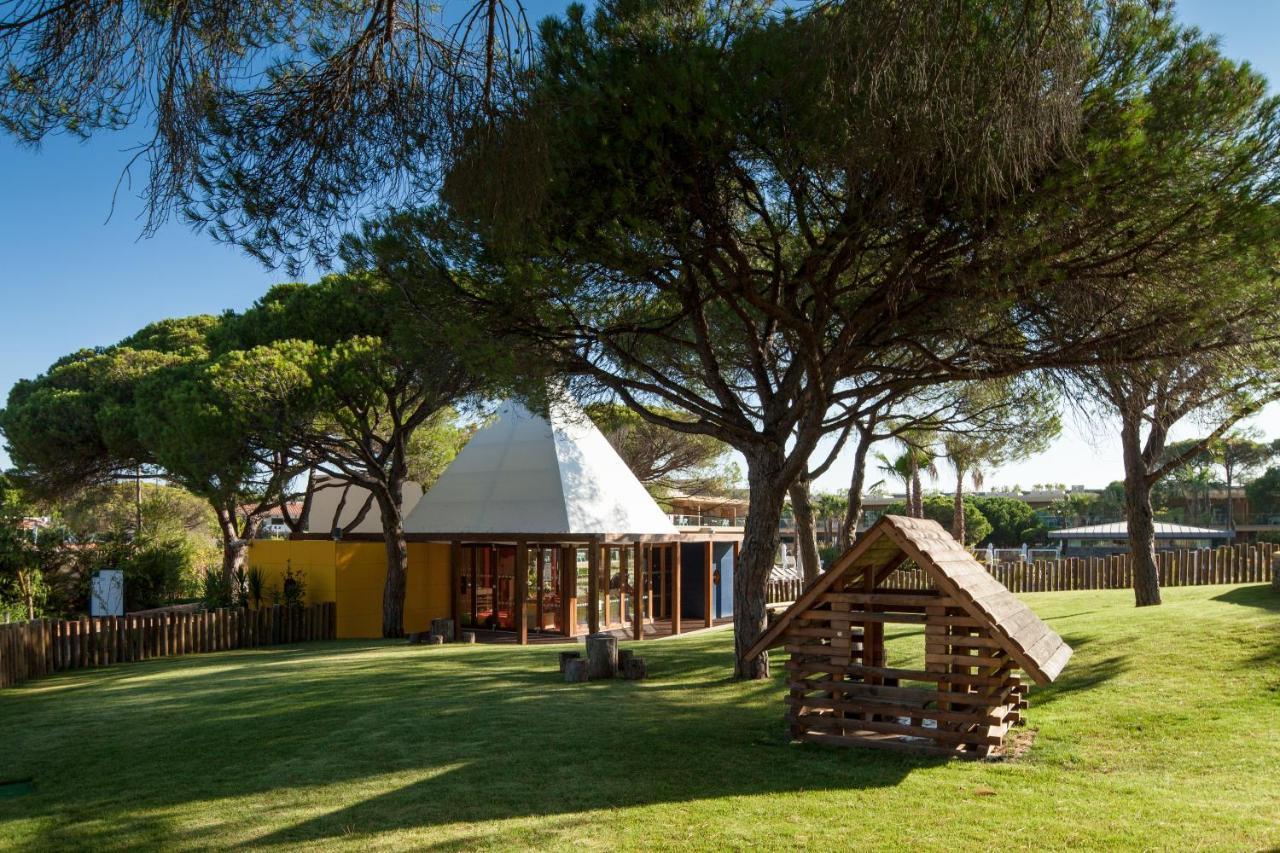 Epic Sana Algarve Hotel Albufeira Bagian luar foto The school's campus