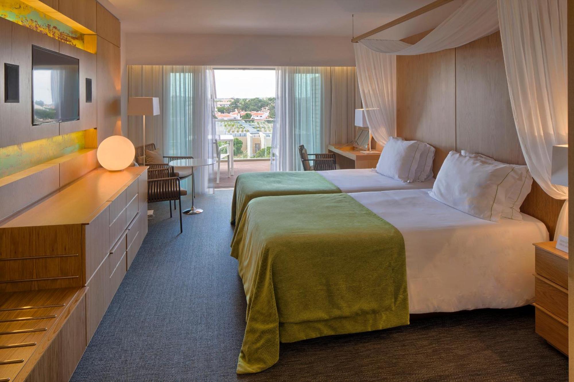 Epic Sana Algarve Hotel Albufeira Ruang foto A room at the hotel